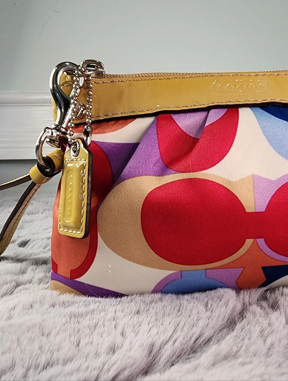 Coach Multicolor Signature Soho Pleated Sateen Wristlet Yellow Patent Trim Y2K